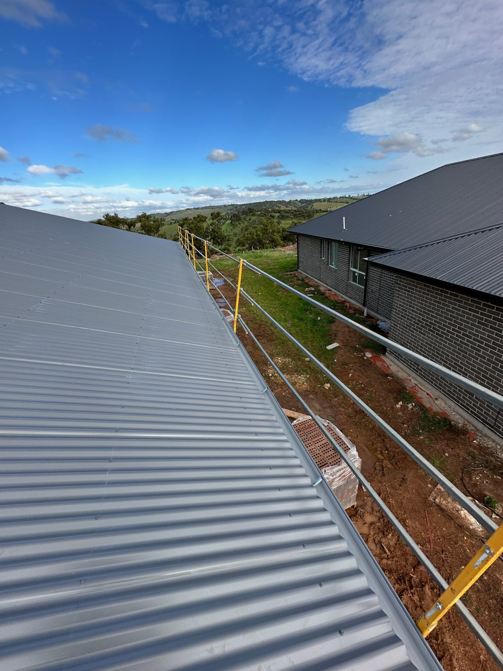 sa-roof-covers-new-home-in-progress-2